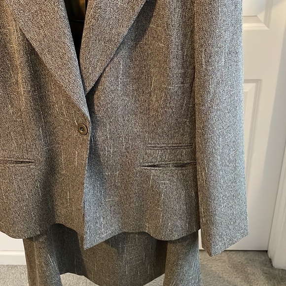 Brand:Donna Gray, S:14,C:brown/tan.New2 pcs suit,Mat:Cotton, polyester,Rayon. - Picture 3 of 9